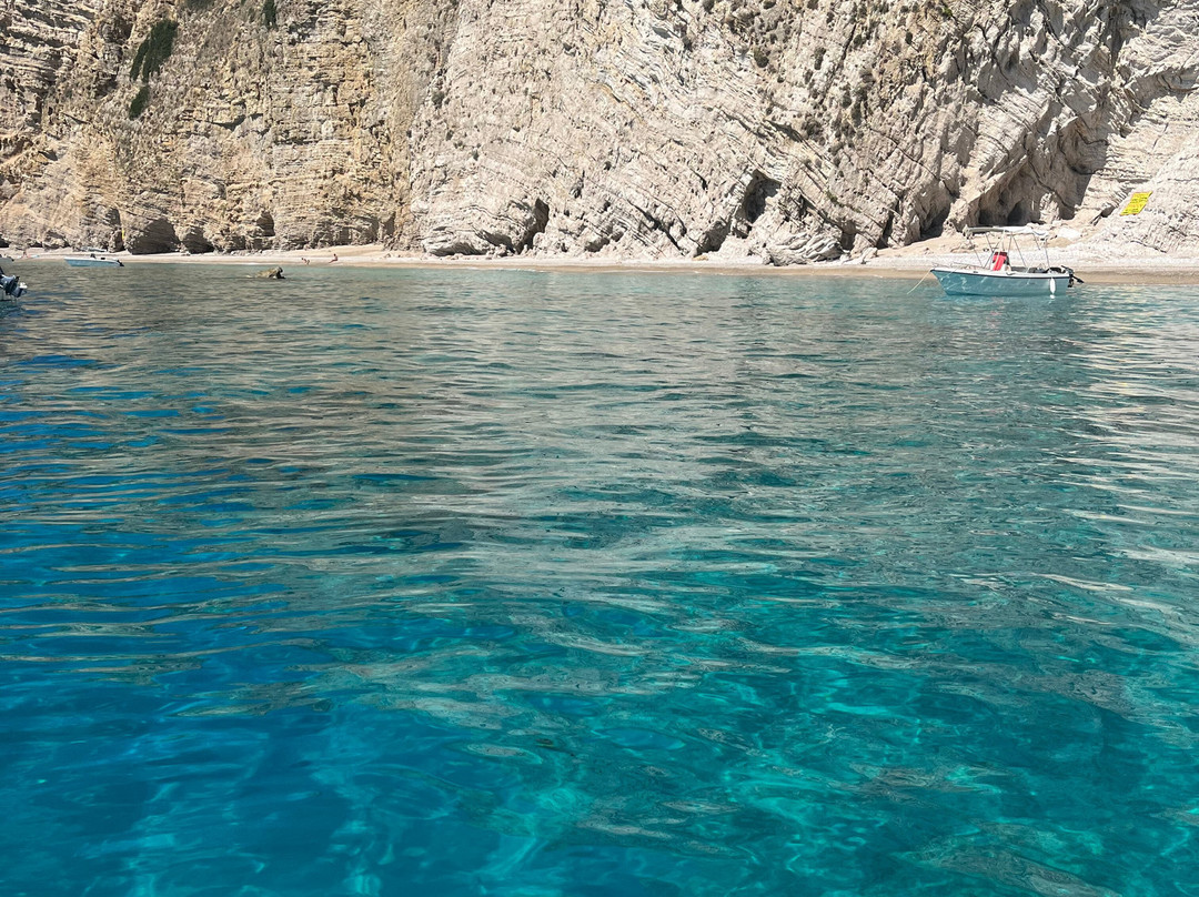 Michalas Boat Rental-Paleokastritsa必去景点