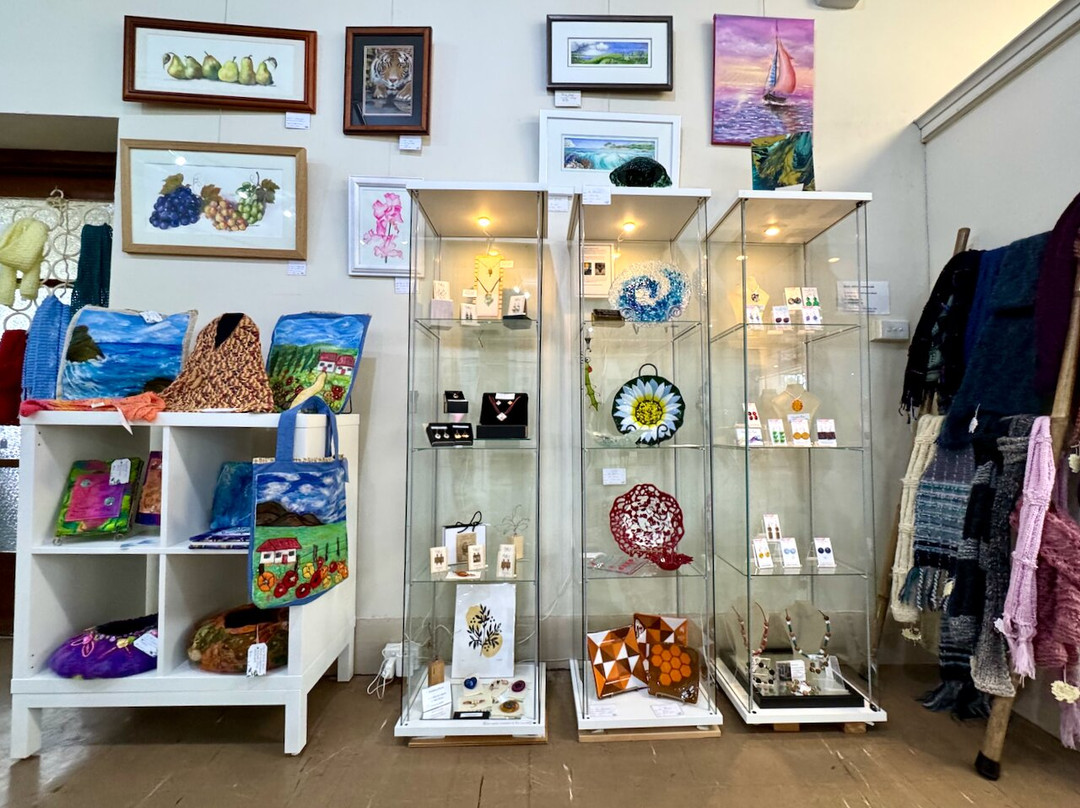 Top Of The Torrens Gallery & Gift Shop
