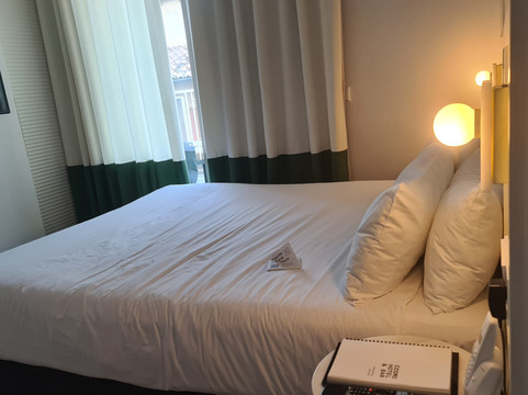 伦西亚市中心 Room Mate Cosmo酒店主图