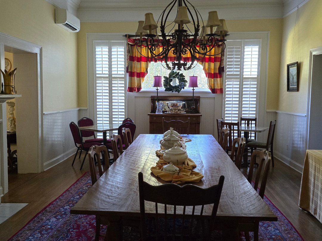 Isabella B & B主图