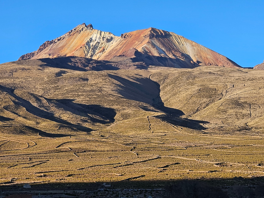塔亚卡德萨尔酒店主图
