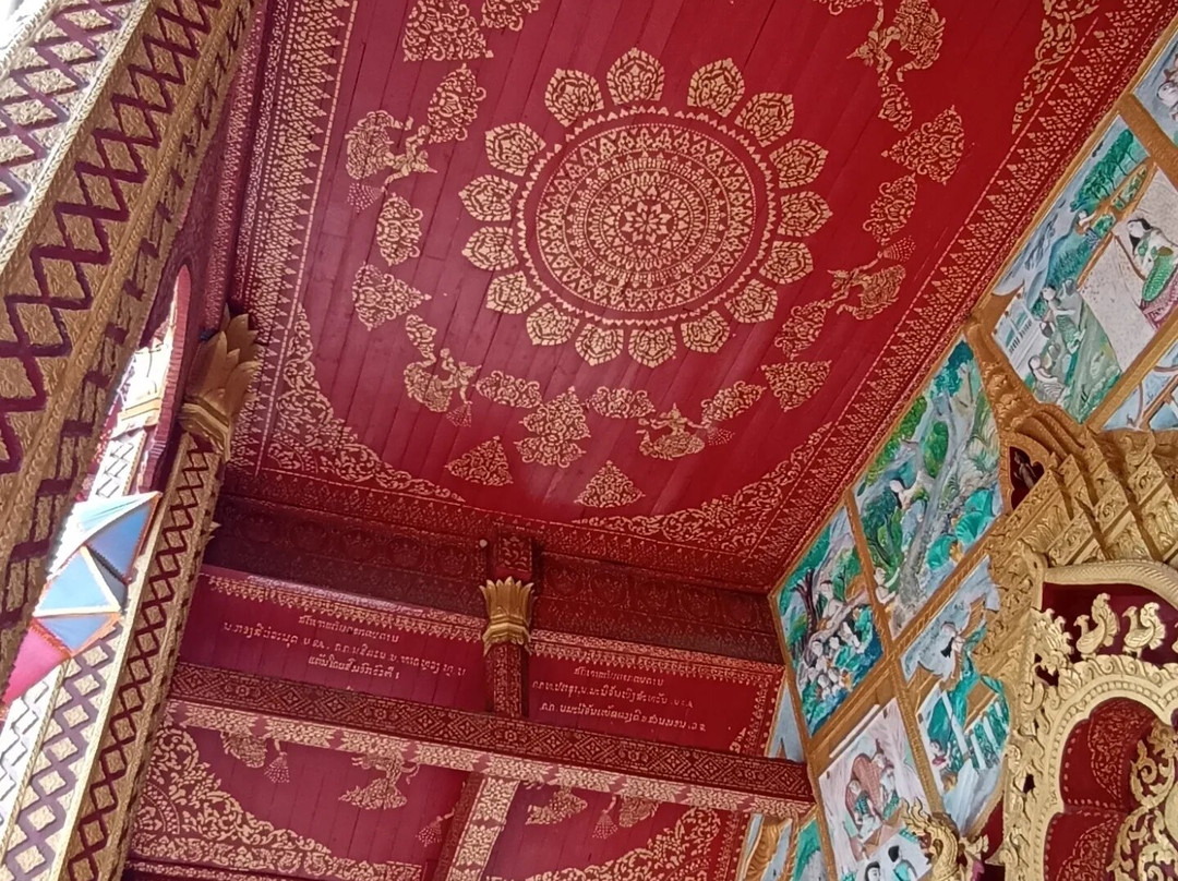 Wat Manorom景点图片