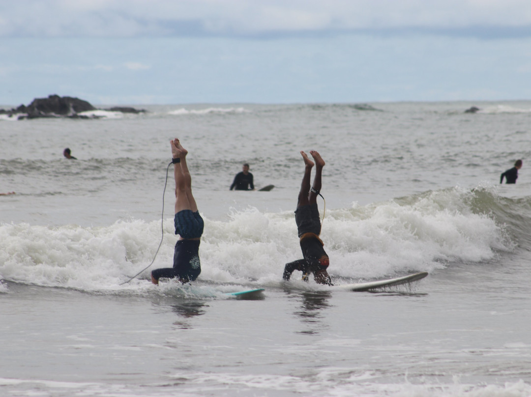 Sunset Surf Dominical - Day Lessons景点图片