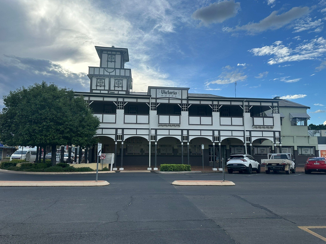 O'Shea's Royal Hotel主图