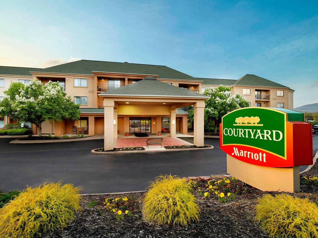 Courtyard by Marriott State College主图