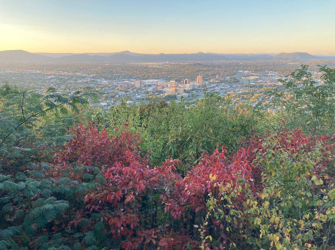 磨坊山明星公园-罗阿诺克必去景点
