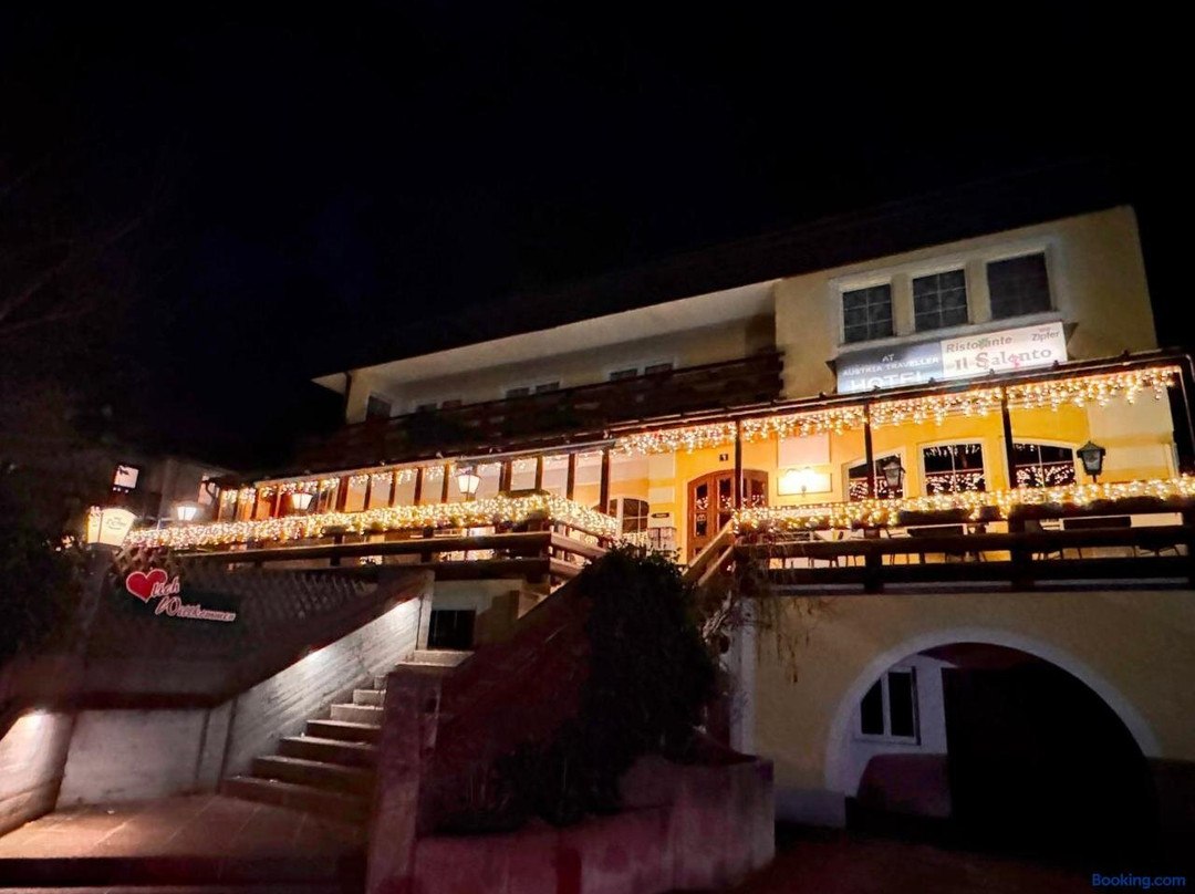 Austria Traveller Hotel