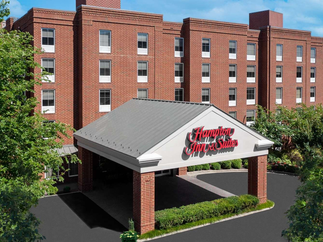 夏洛特维尔大学希尔顿恒庭旅馆&套房酒店