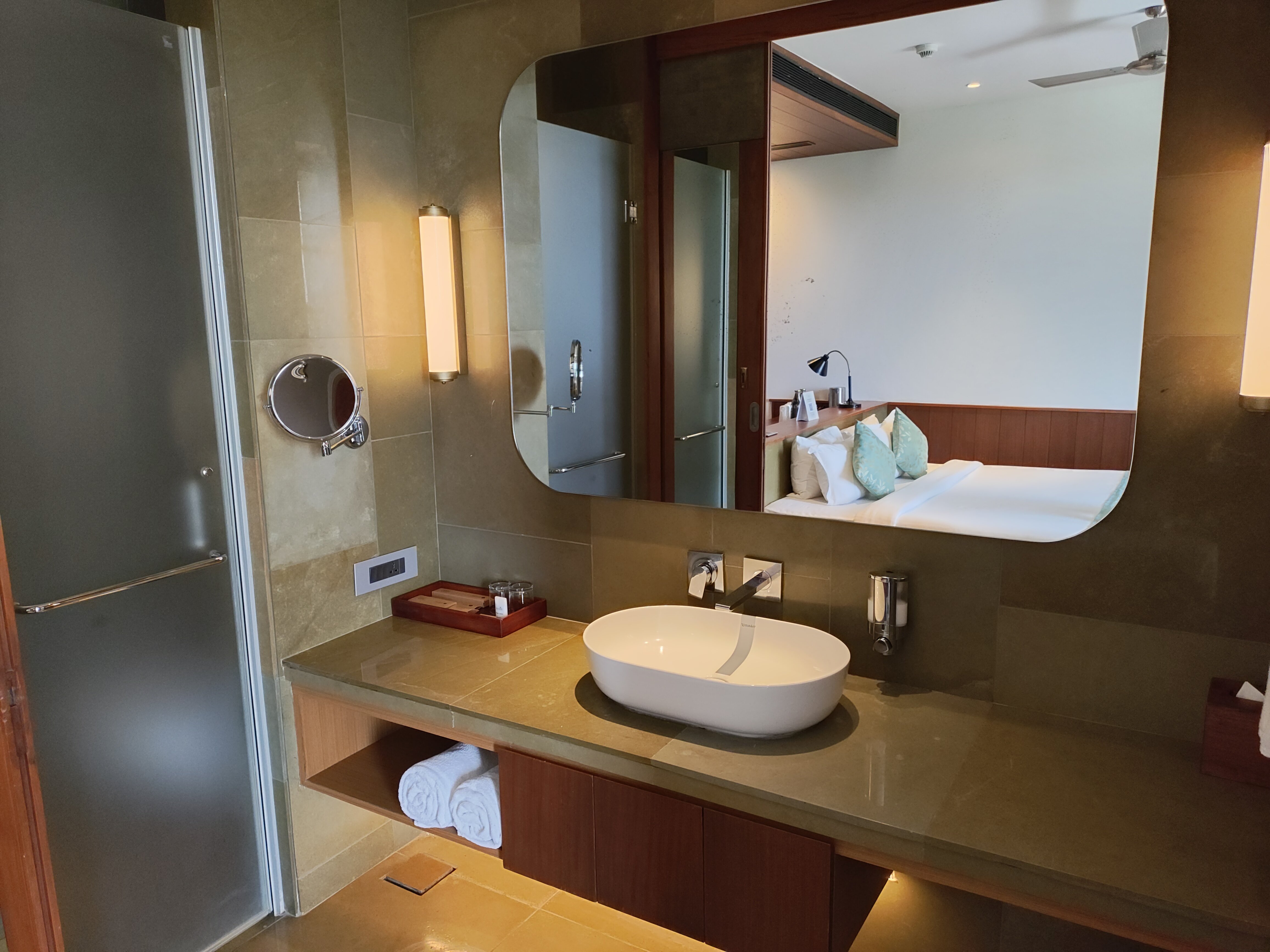 Saptha Resort And Spa-浴室