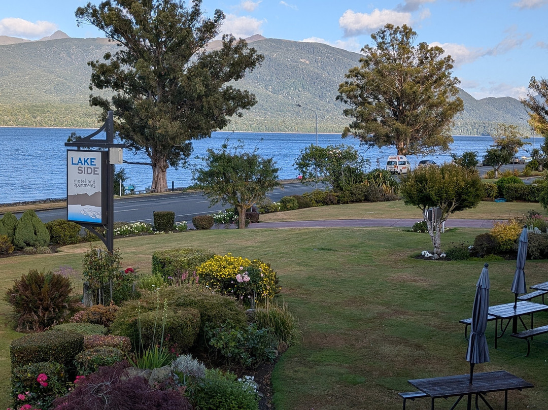 湖滨汽车旅馆公寓主图