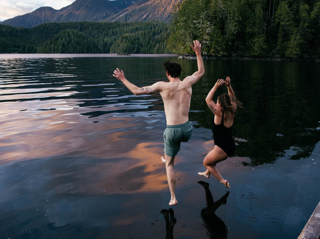 Nimmo Bay Wilderness Resort主图