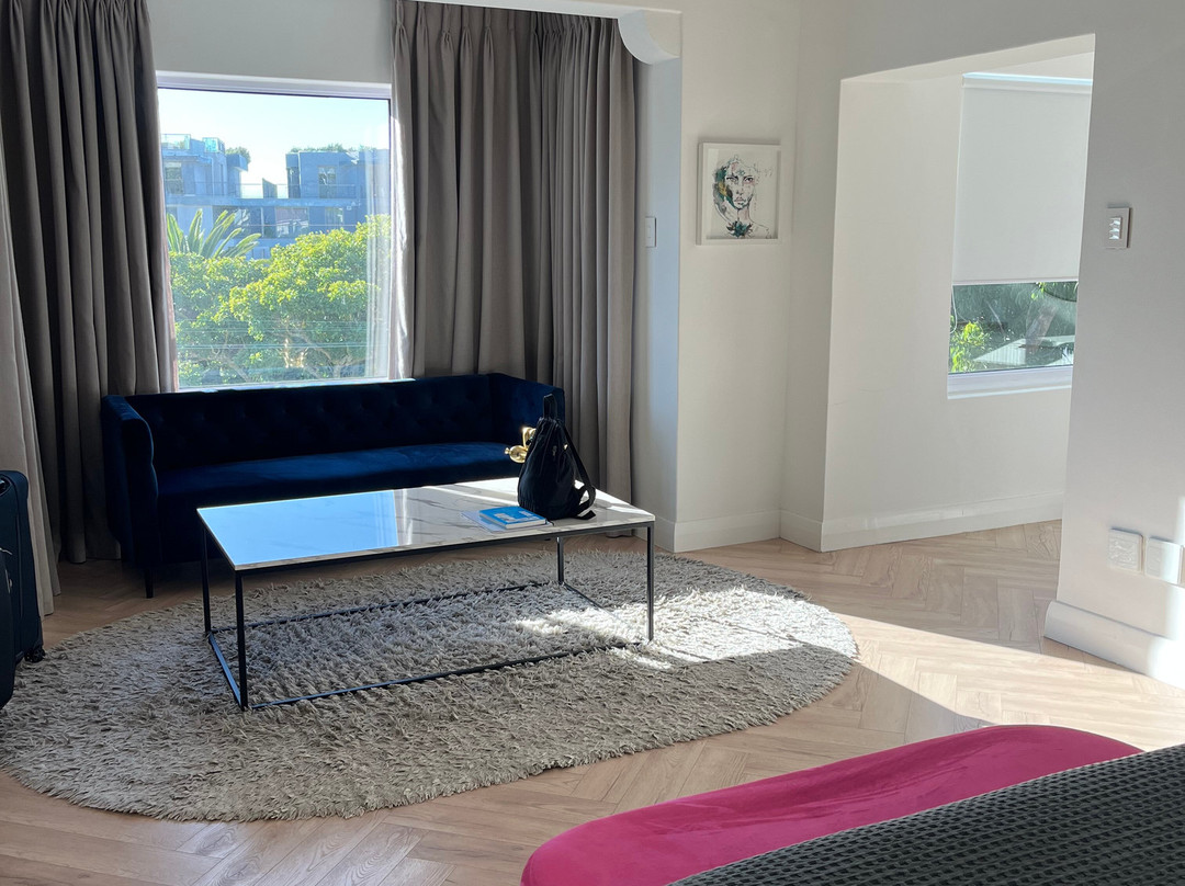 The Clarendon Fresnaye主图