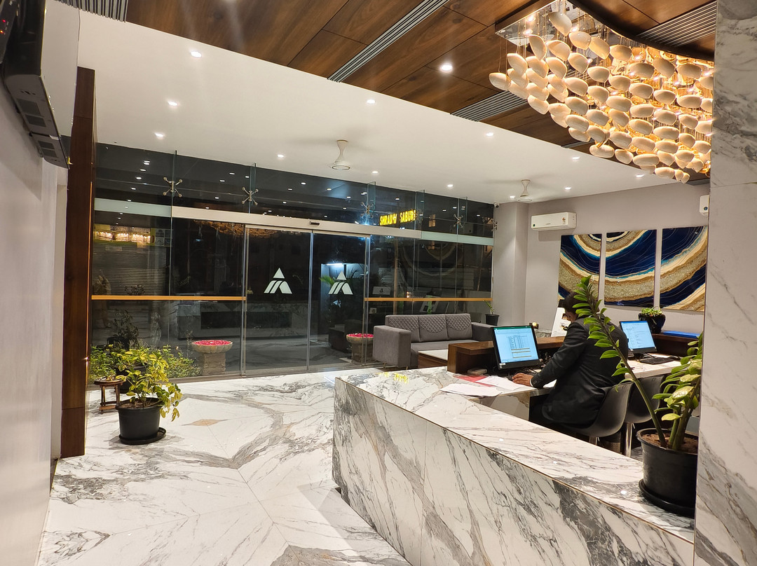 Alaukik Hotel Shirdi主图