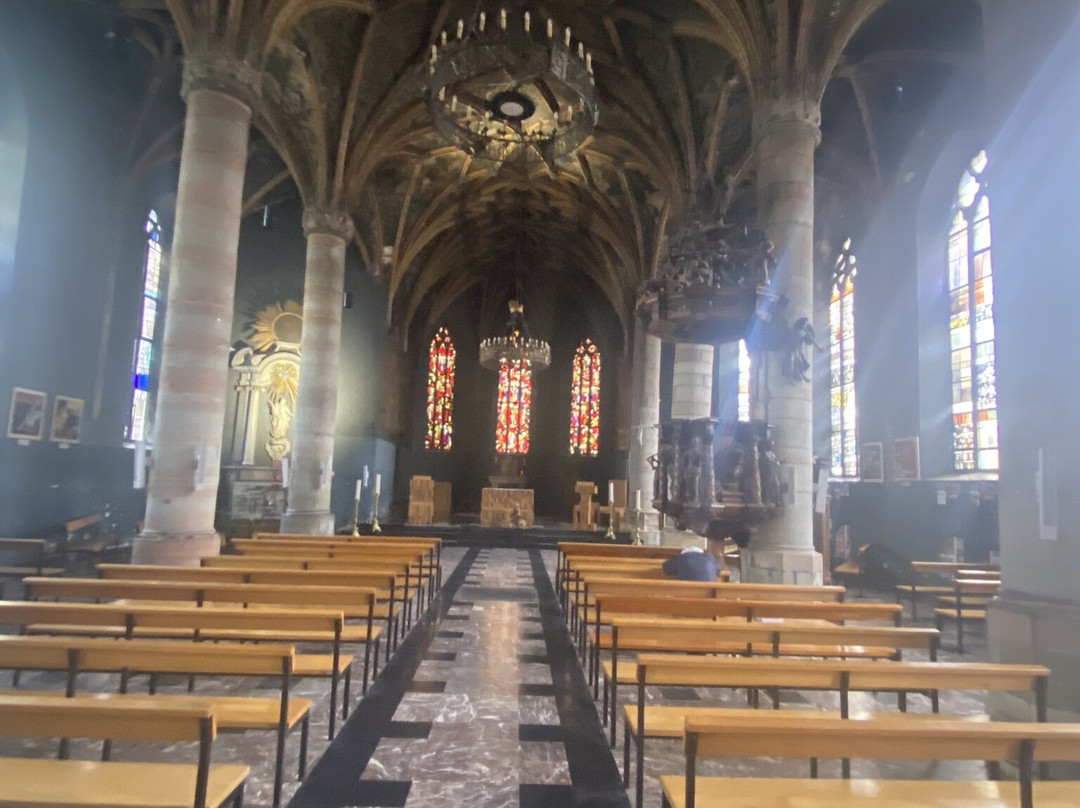 Eglise Saint-Pierre景点图片