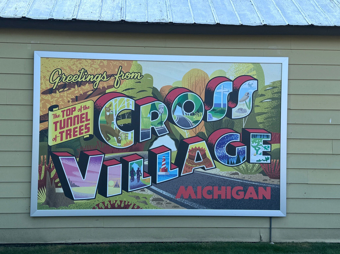 Otis Harbor Springs主图