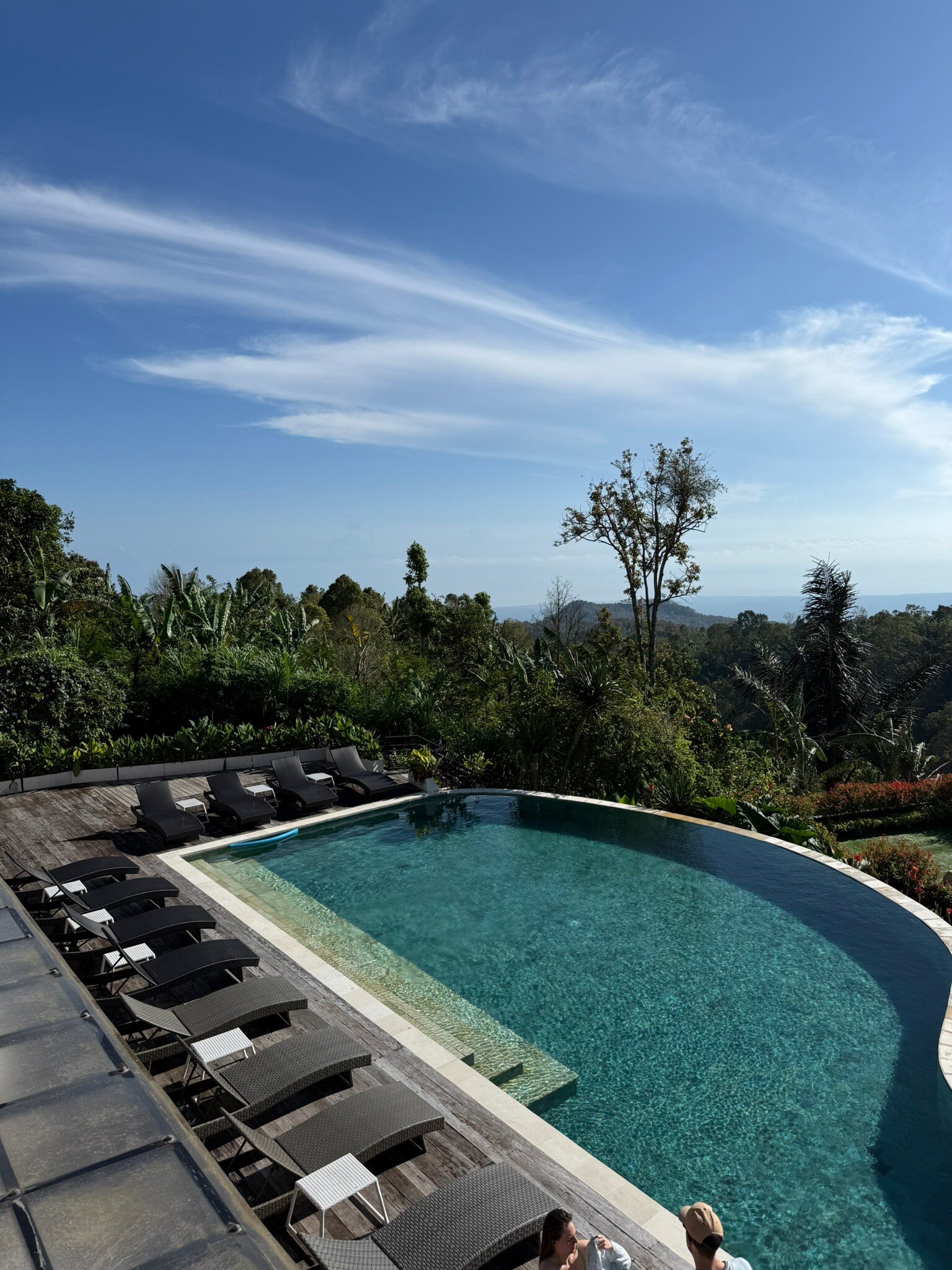 Giriwood Hotel & Villa-官方