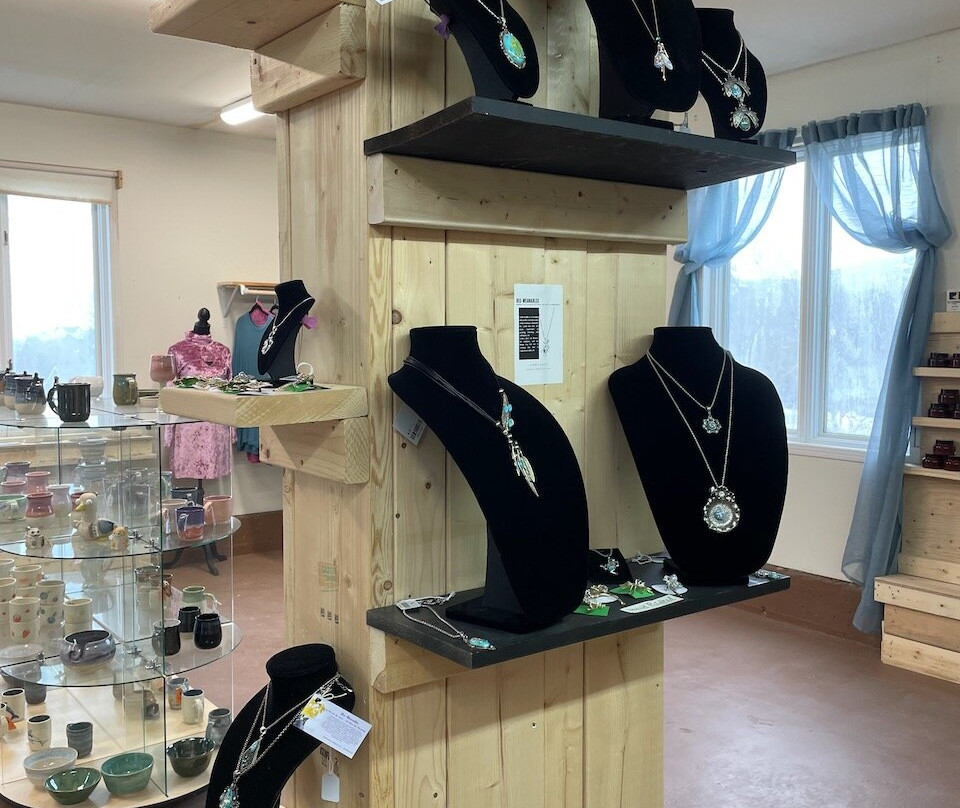 Coastal Gems Glass Blowing & Art Centre-Brigus必去景点