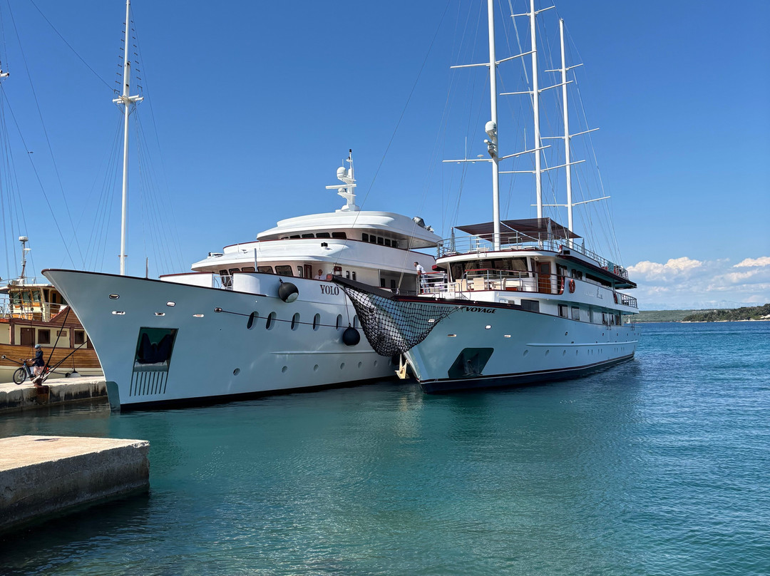 Pedal & Sea Adventures - Bike Tours-Black Point必去景点