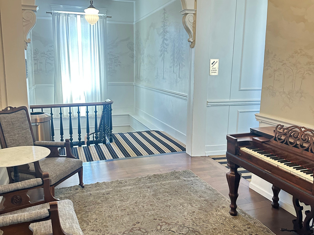 Holbrooke Hotel主图