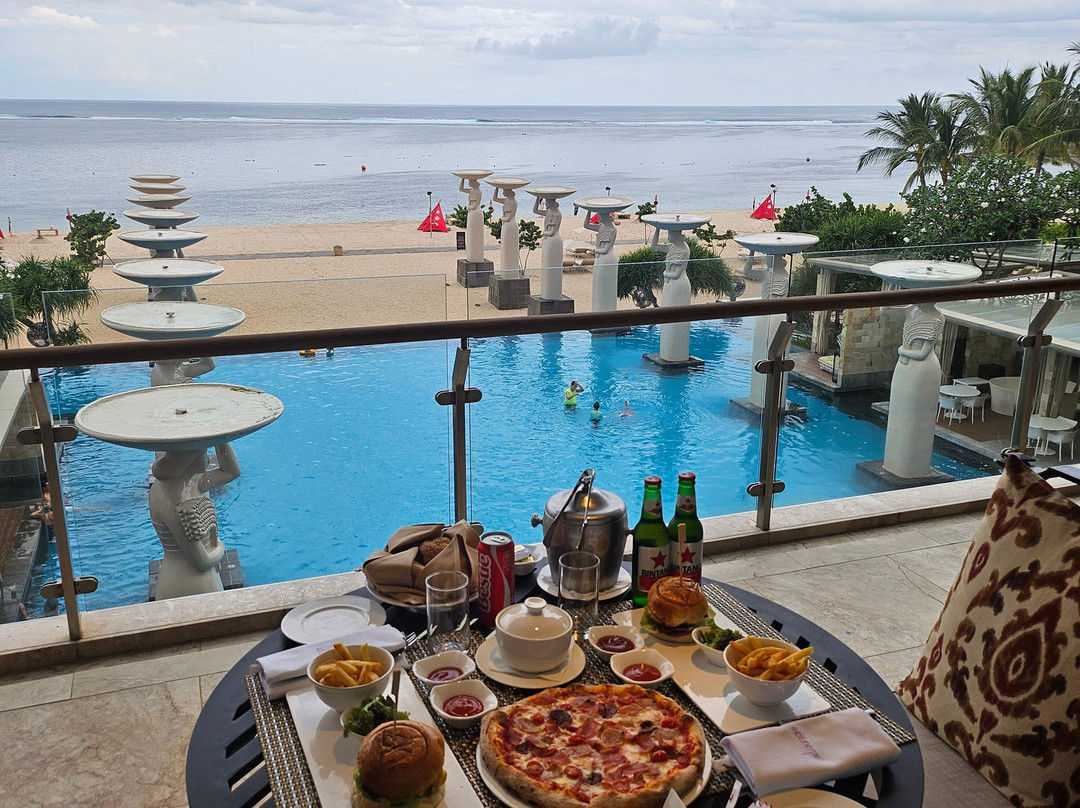 穆丽雅酒店主图