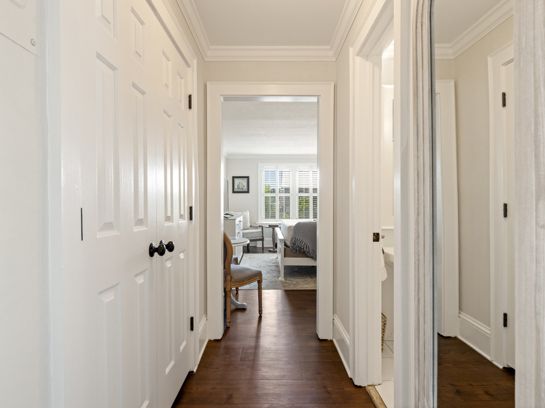 Tranquil House Inn主图