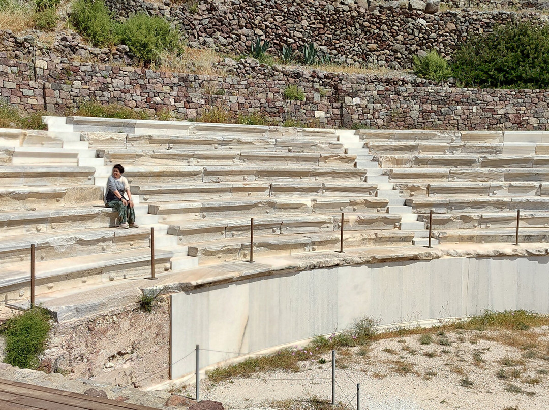 Ancient Roman Theatre - Milos-Tripiti必去景点
