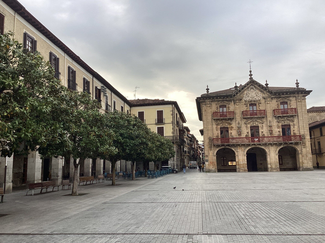 Universidad de Sancti Spiritus desde la Oficina de Turismo de Onati景点图片