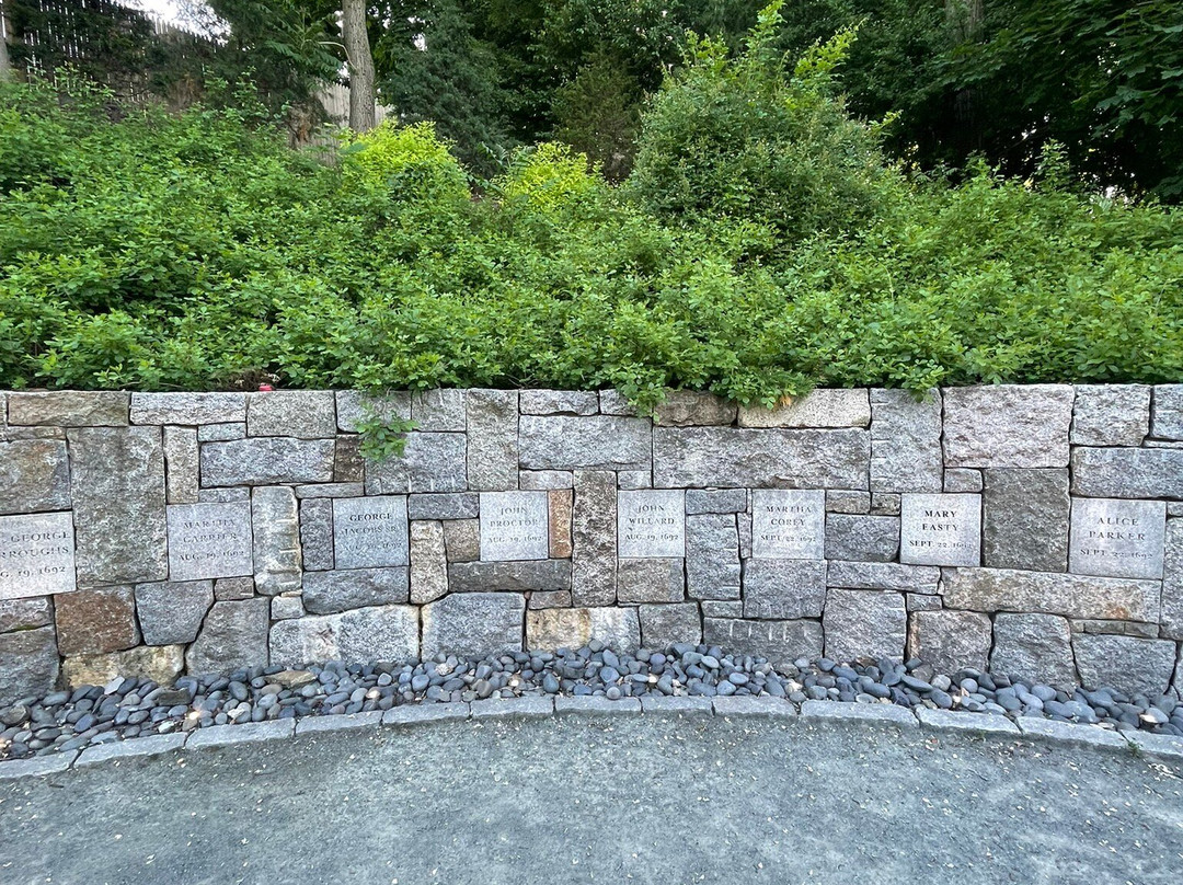 Proctor's Ledge Memorial-塞勒姆必去景点