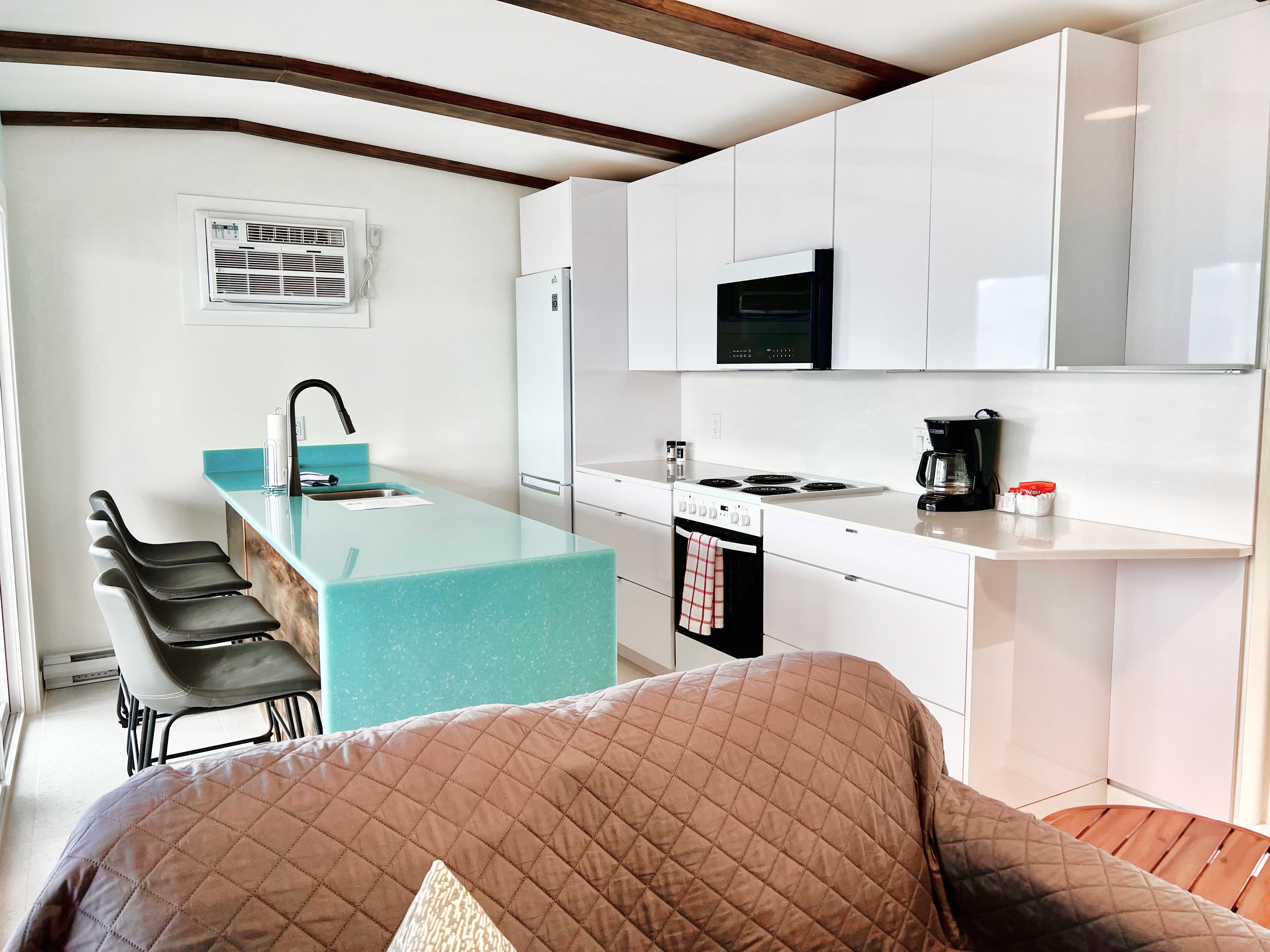 Peachland Beach Resort-客卧