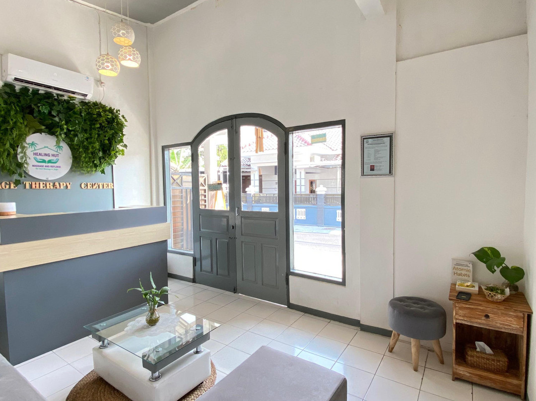 Healing Hut - Massage Center & Family Spa-Sariharjo必去景点