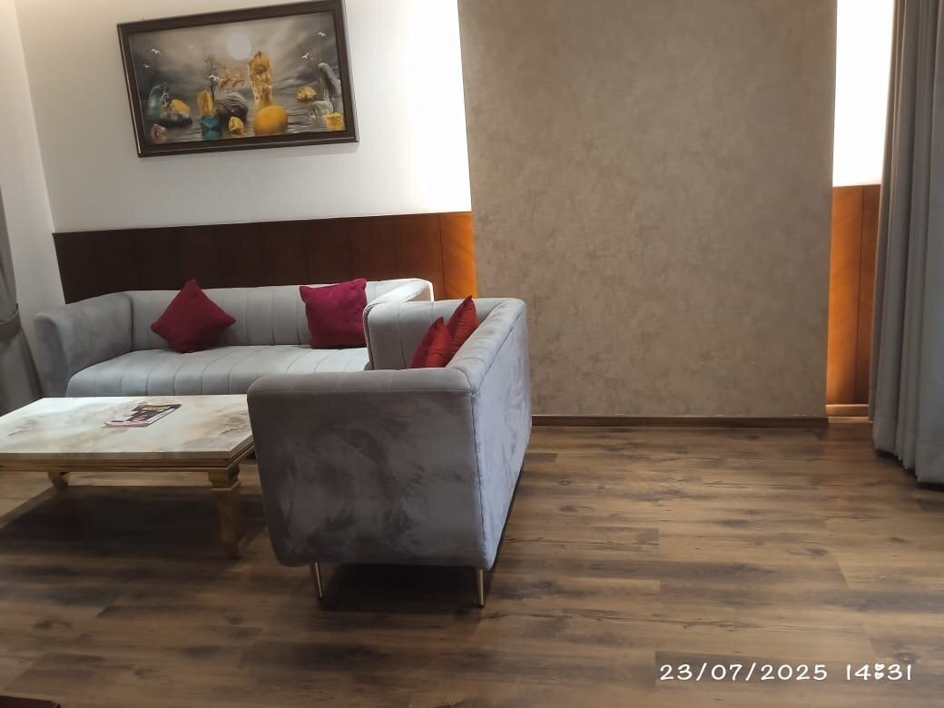 Pride Biznotel Haldwani主图