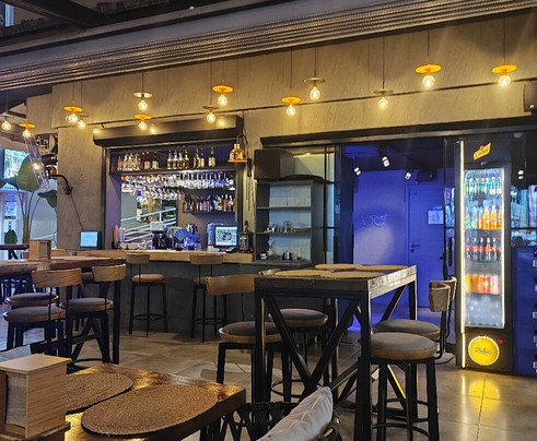 Junka Cafe Restaurant