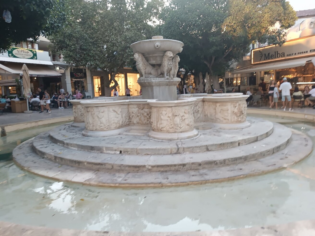 Morosini Fountain (Lion's Fountain)-伊拉克利翁必去景点
