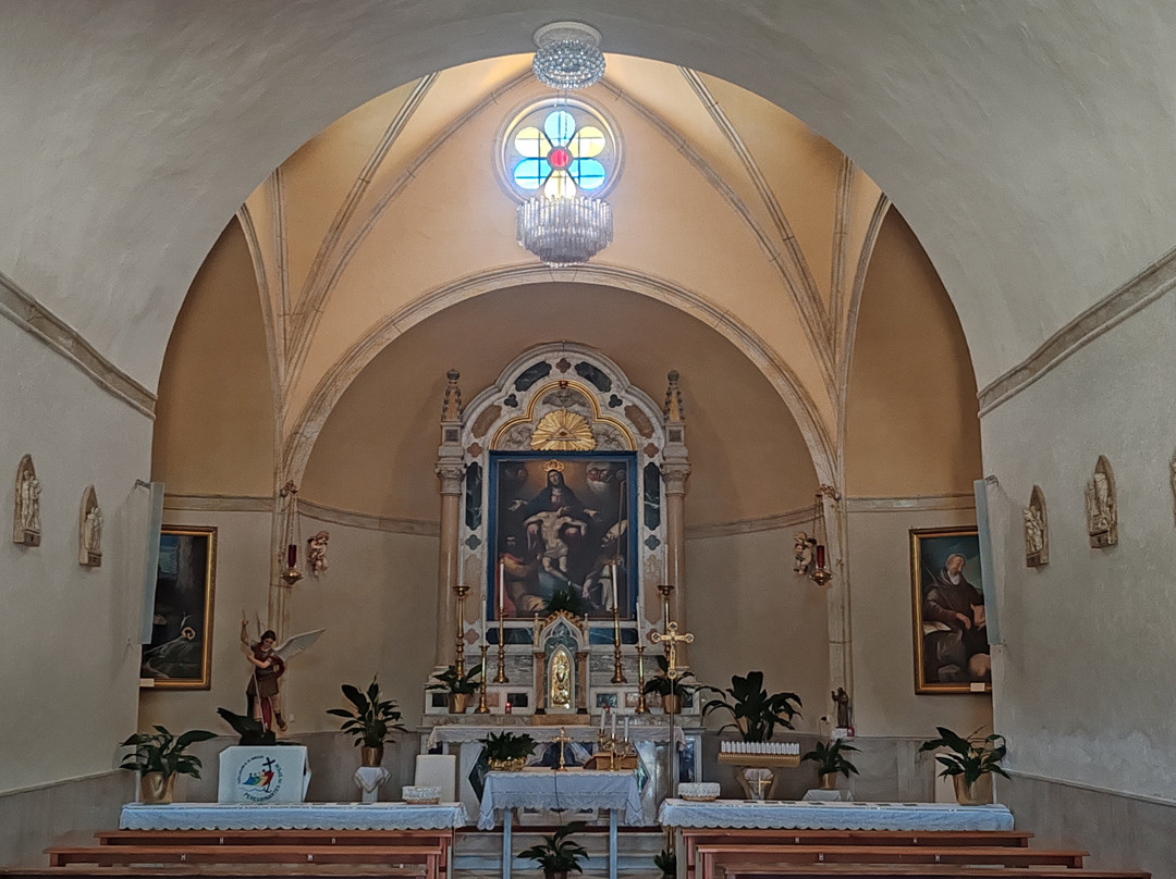 Chiesa della Madonna della Rocca-Tolfa必去景点