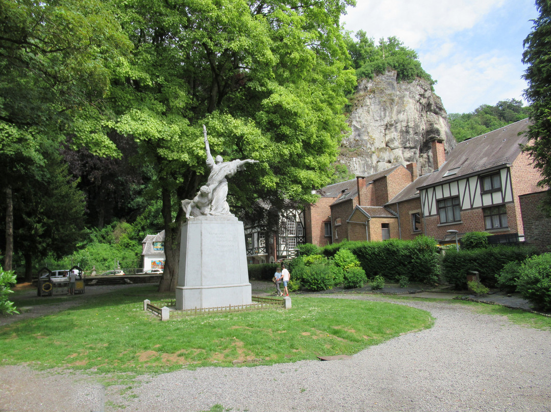 Le Triomphe De La Lumière