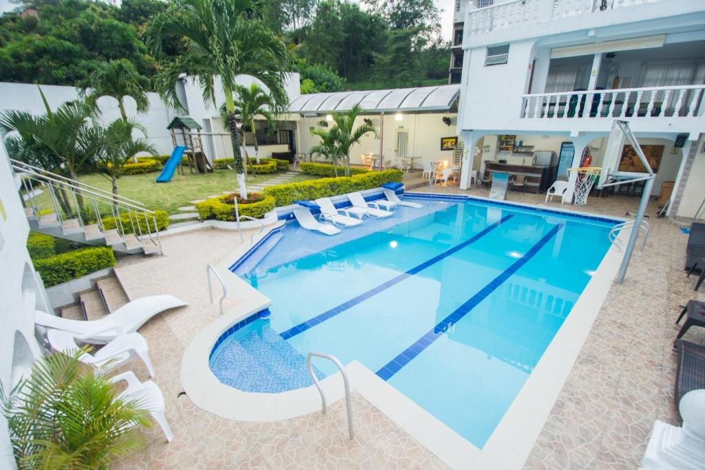 Hotel Villeta Suite-泳池