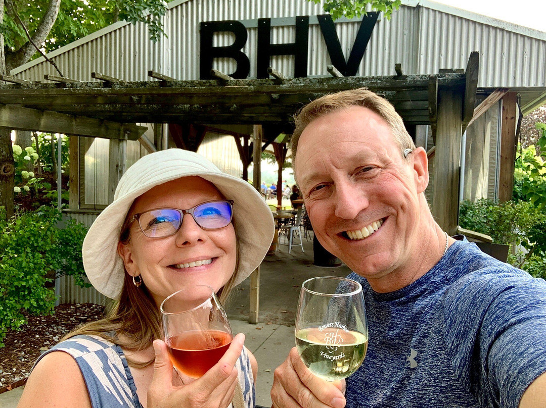 Bowers Harbor Vineyards-特拉弗斯城必去景点