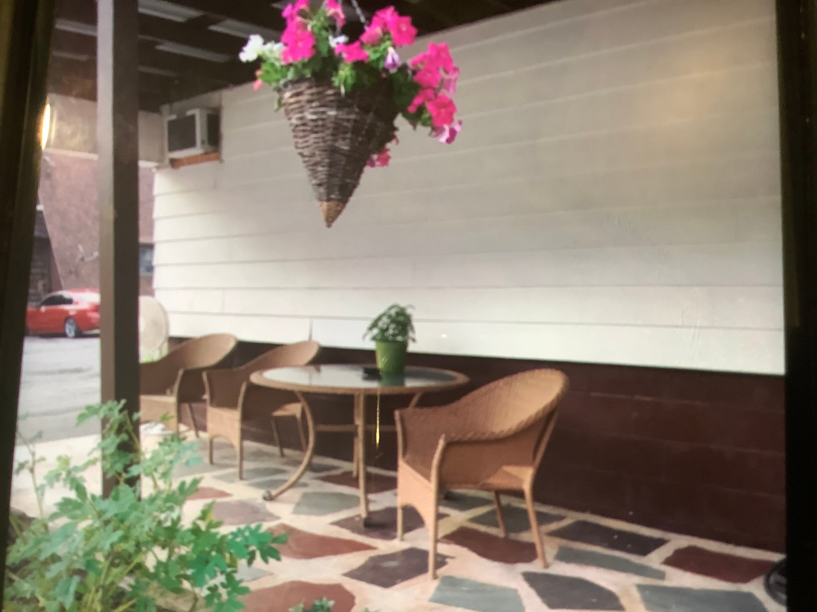 The Stone House Motel-官方