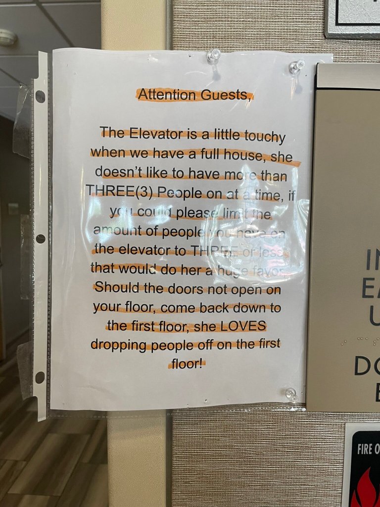 Best Western Plus Peoria-浴室