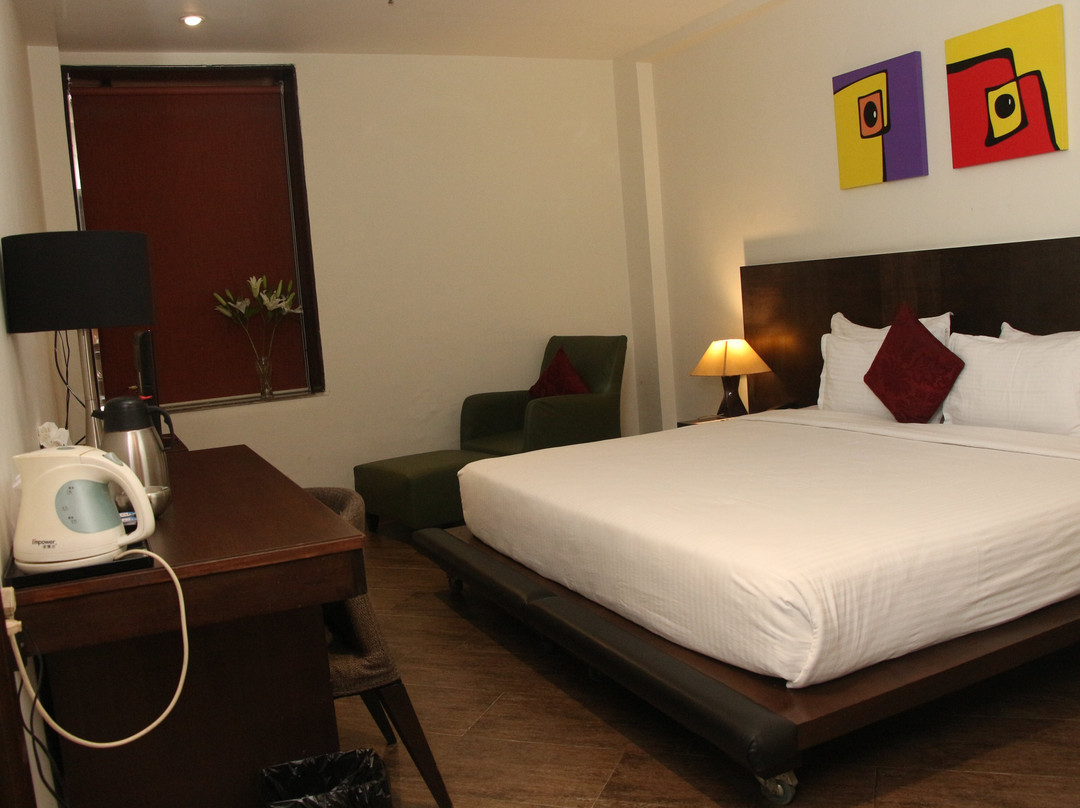 Seventeen Degrees Hotel Co Pvt Ltd主图