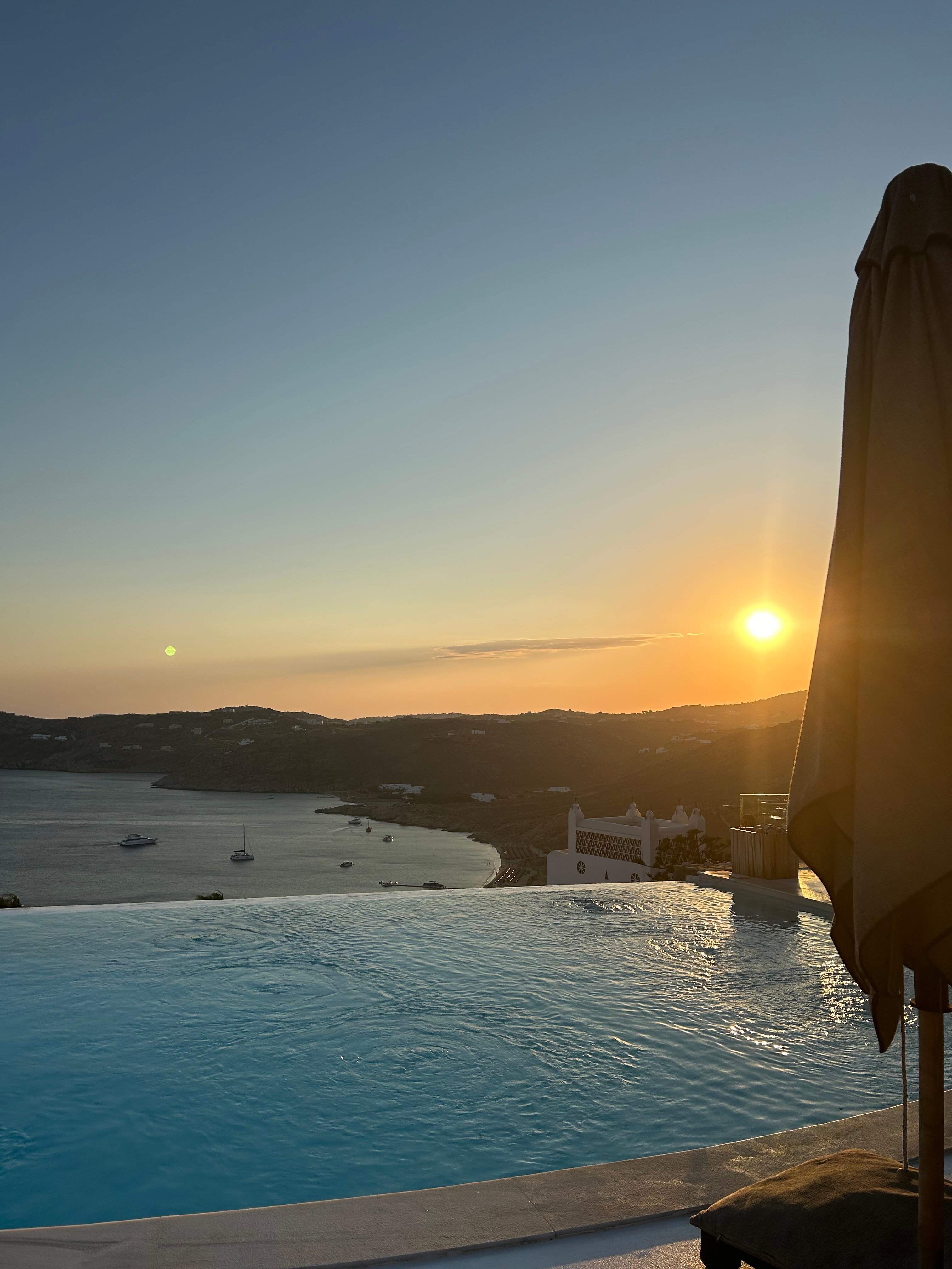 迈肯恩乌托比亚度假村-泳池