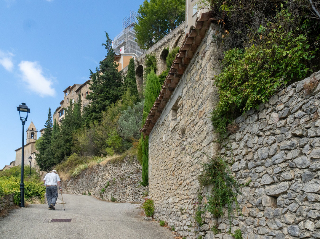 Sentier des Fontaines-Montbrun-les-Bains必去景点