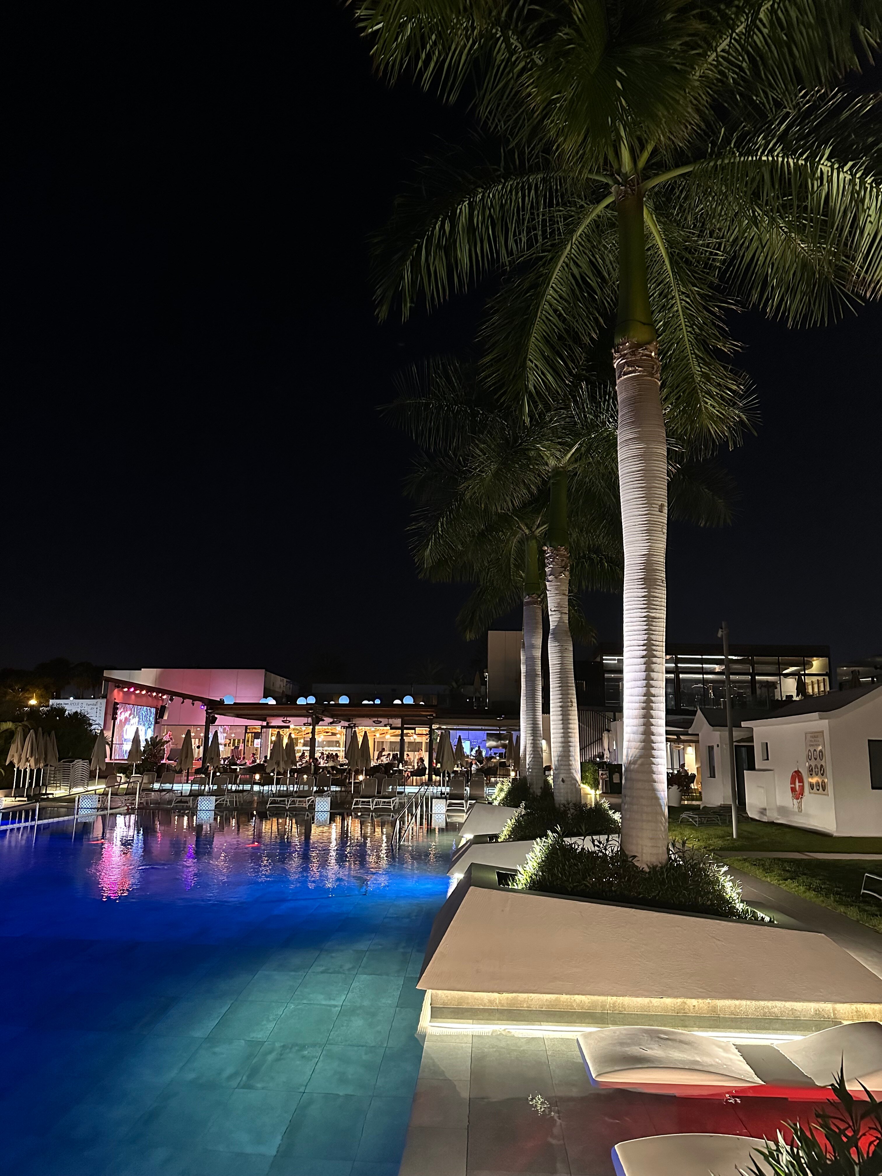 Club Maspalomas Suites & Spa-泳池