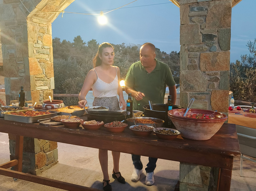 Eirini Plomariou-Plomari必去景点