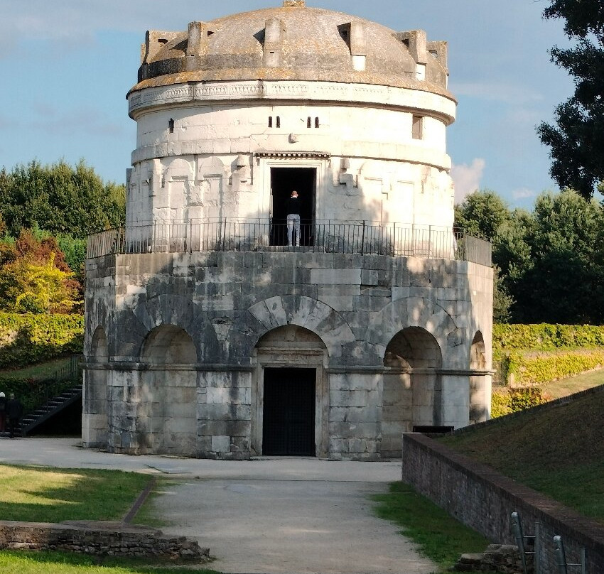 Mausoleo di Teodorico-拉韦纳必去景点