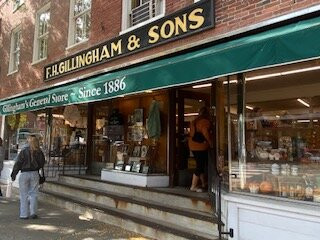 FH Gillingham & Sons General Store-伍德斯托克必去景点