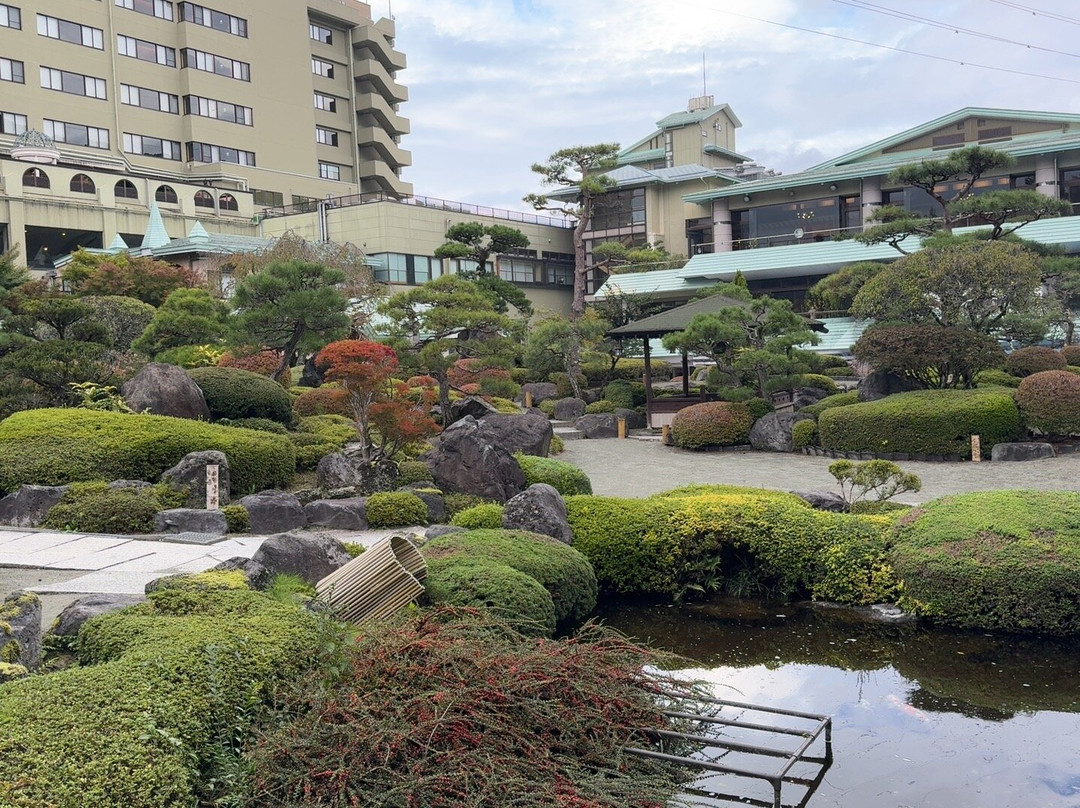 钟山苑酒店主图