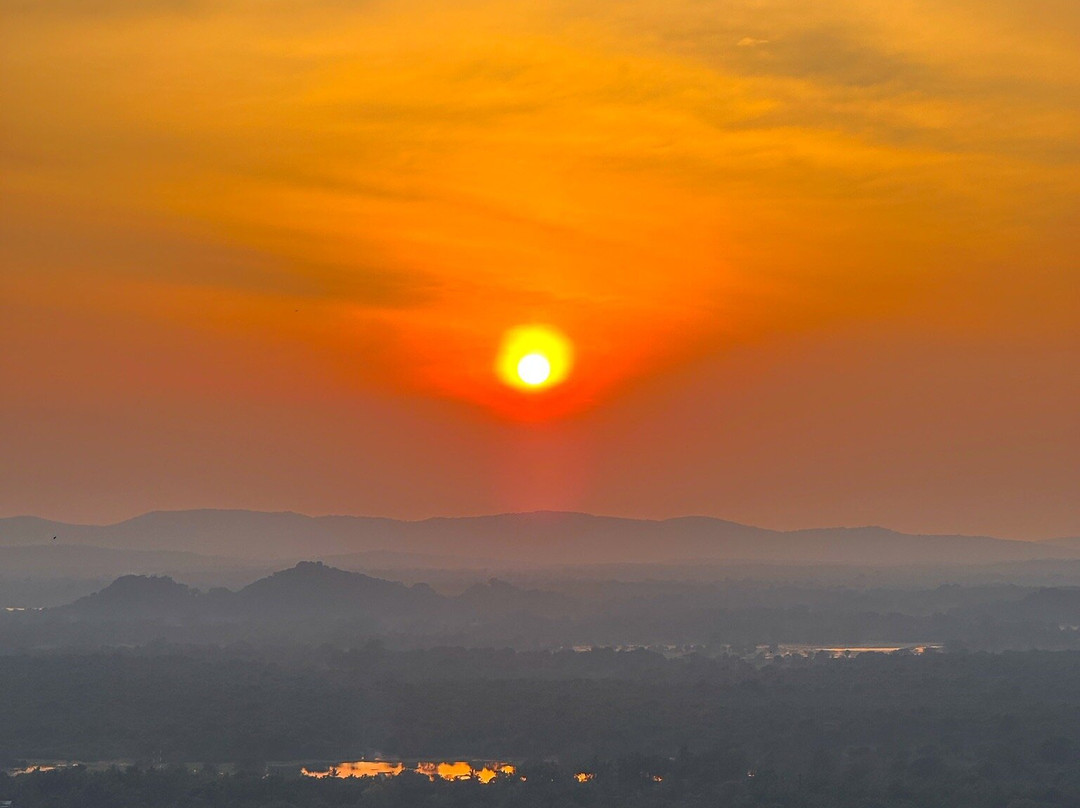 Sri Lankan Safest Driver-Padukka必去景点