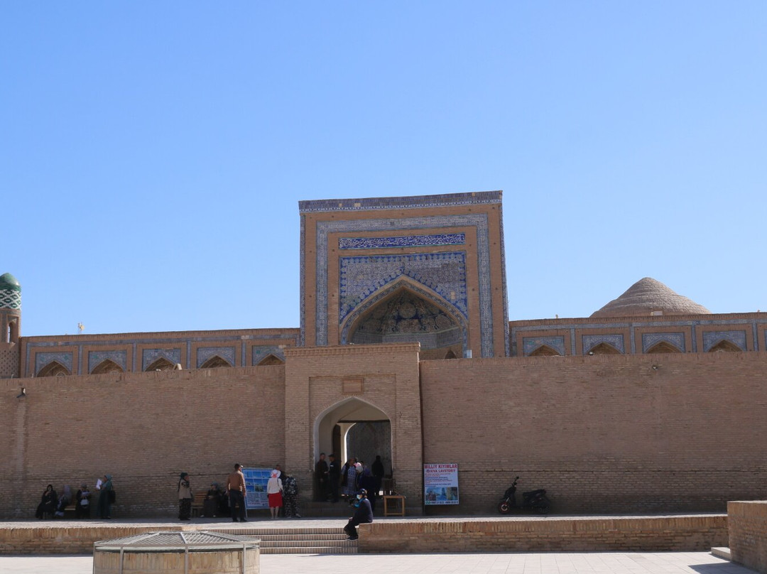 Mohammed Rakhim Khan Madrassah-希瓦必去景点