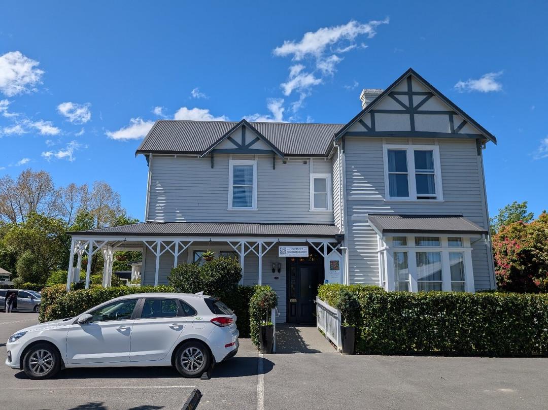 The Vicarage Geraldine主图